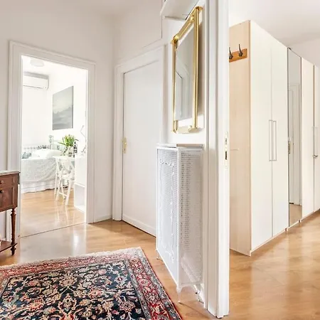 Vatican Penthouse 1 By Almond Tree Apartment *