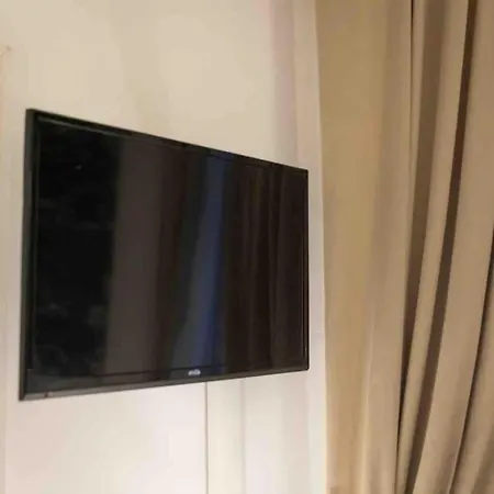 Vatican Penthouse 1 By Almond Tree Rom