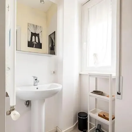 Vatican Penthouse 1 By Almond Tree Apartment *